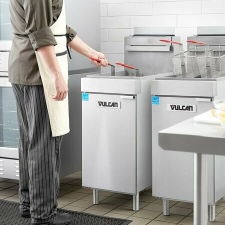 VULCAN 1VEG50M-1 Veg Series 45-50 lb. Natural Gas Fryer - 85000 BTU 9011VEG50M1N